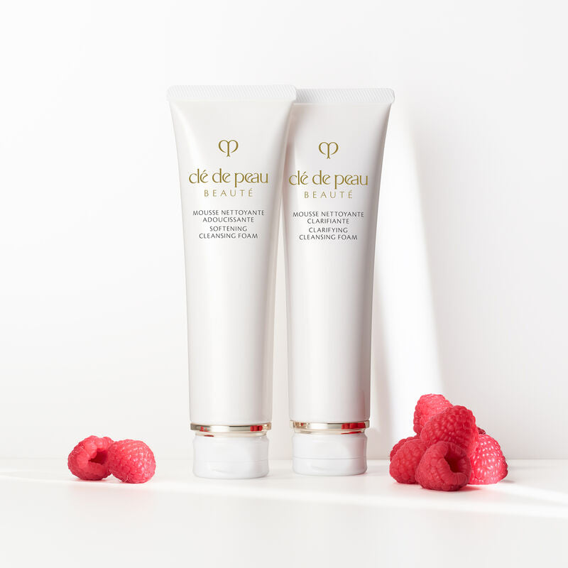 Clé de Peau Beauté: Softening Cleansing Foam - 125ml