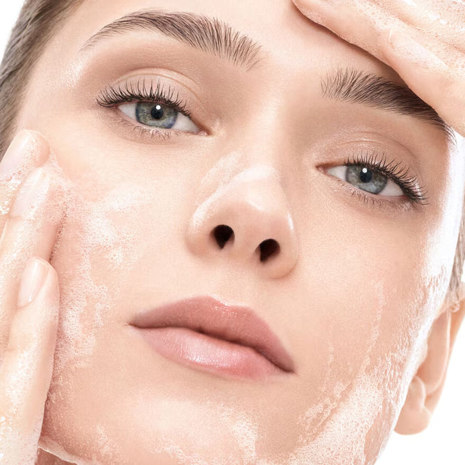 Guerlain Abeille Royale: Cleansing Care-In-Mousse - 175ml