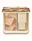Clé de Peau Beauté: The Luminizing Face Enhancer