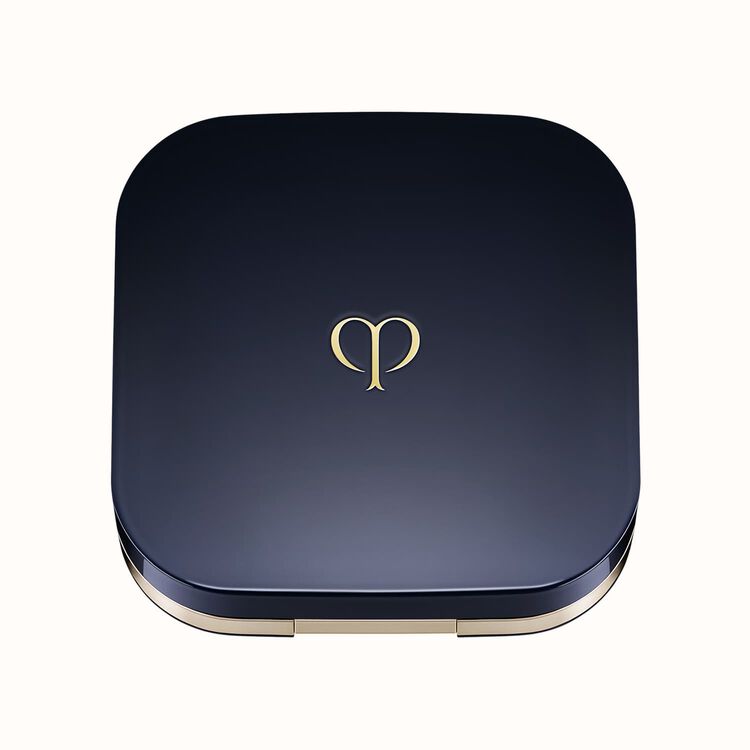 Clé de Peau Beauté: Radiant Cushion Foundation Dewy Case