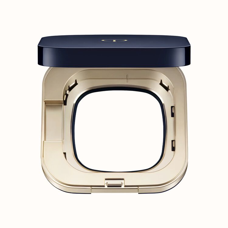 Clé de Peau Beauté: Radiant Cushion Foundation Dewy Case