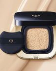 Clé de Peau Beauté Radiant Cushion Foundation Dewy - 15g