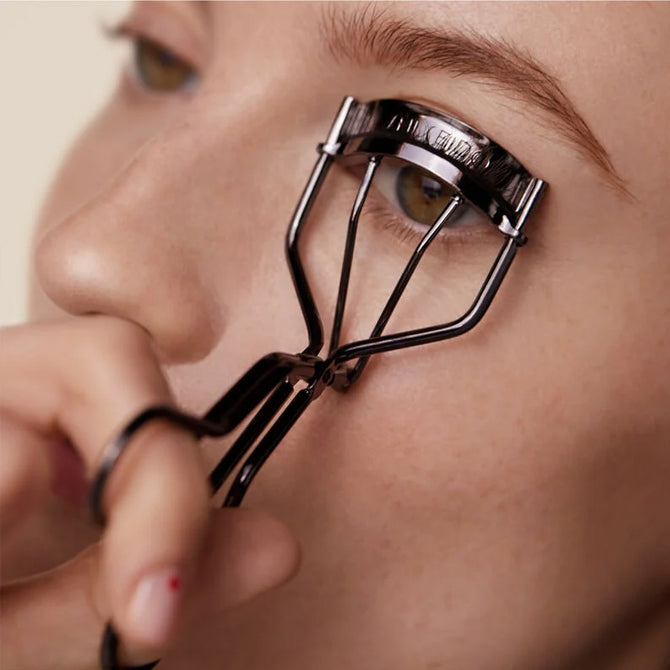Shiseido: Eyelash Curler